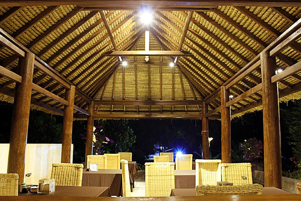 Hotel Zamburger Lombok - Previously Alam Mimpi Hotel Mangsit Buitenkant foto